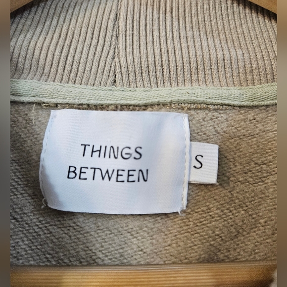 Things Between Pullover - Picture 2 of 6